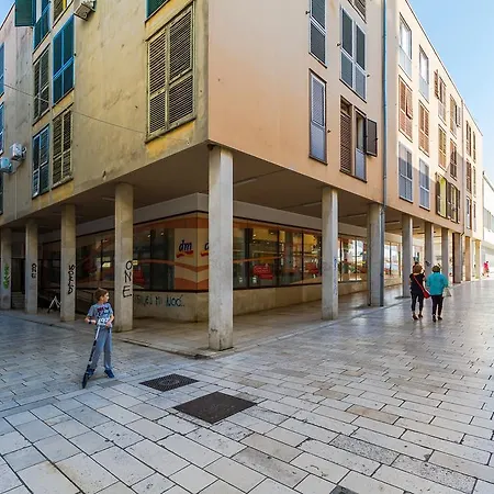 Sunny Central Zadar