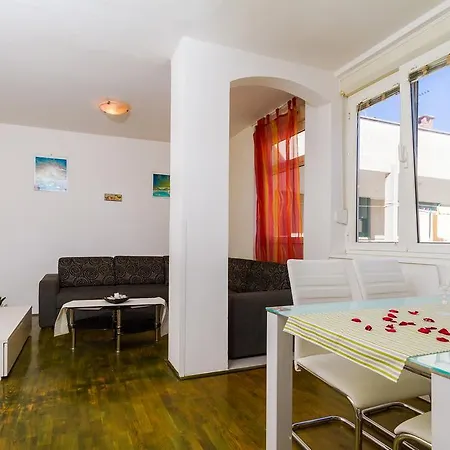 Apartment Sunny Central *
